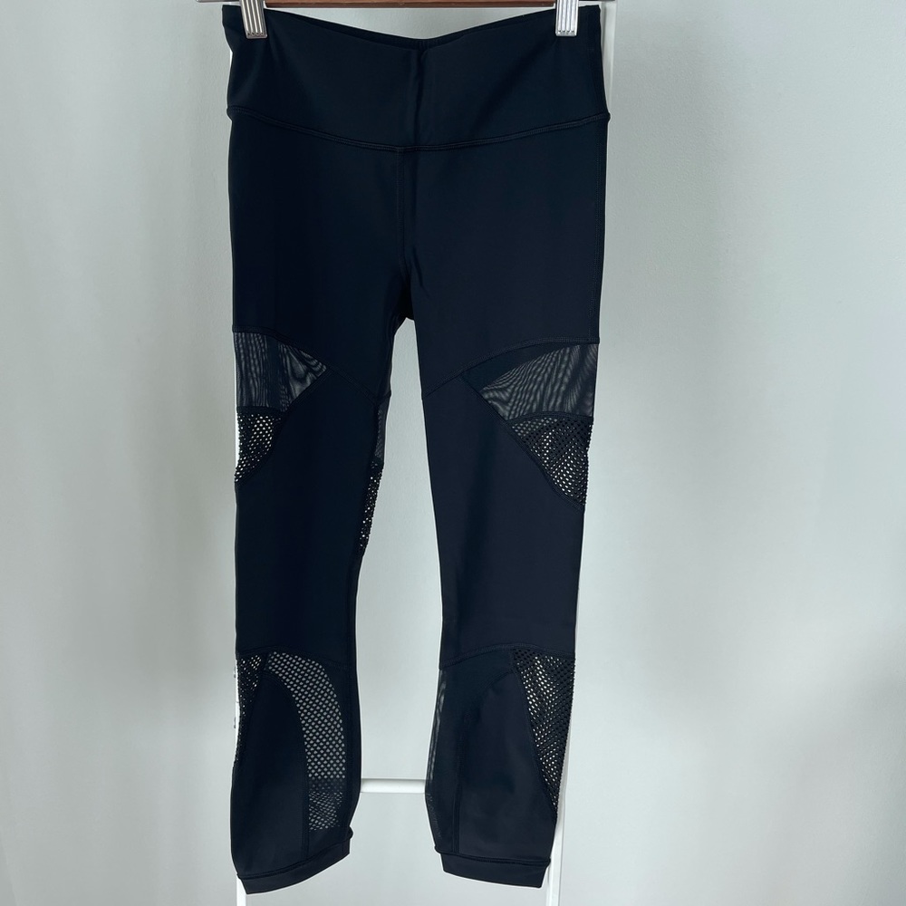NWOT- SE* lululemon lab mesh 7/8 leggings
